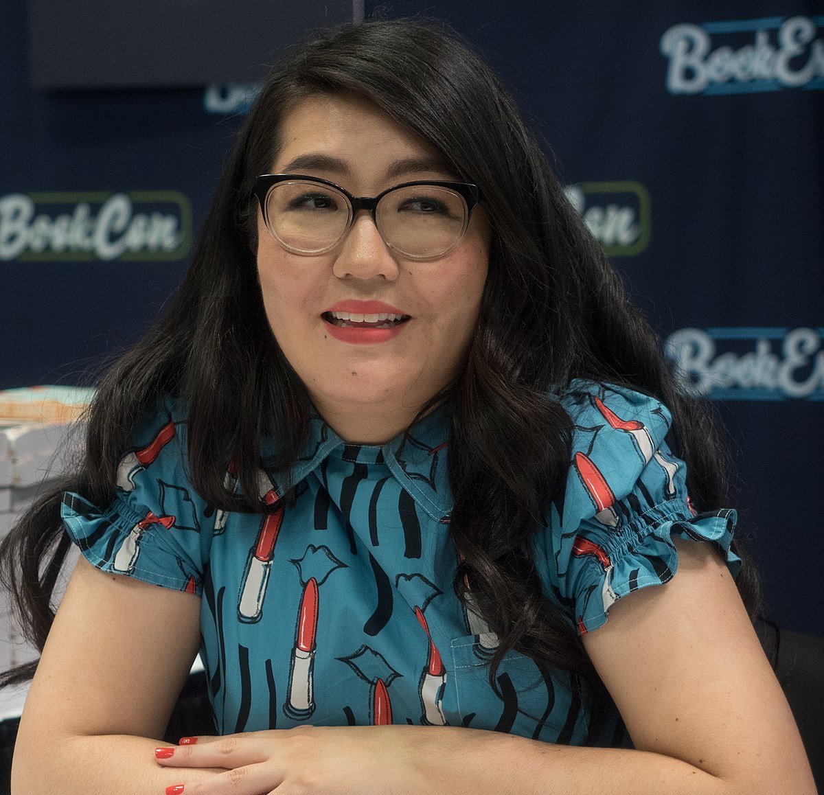 1200px-Jenny_Han_at_BookCon_-_2019_(26746)_(cropped).jpg