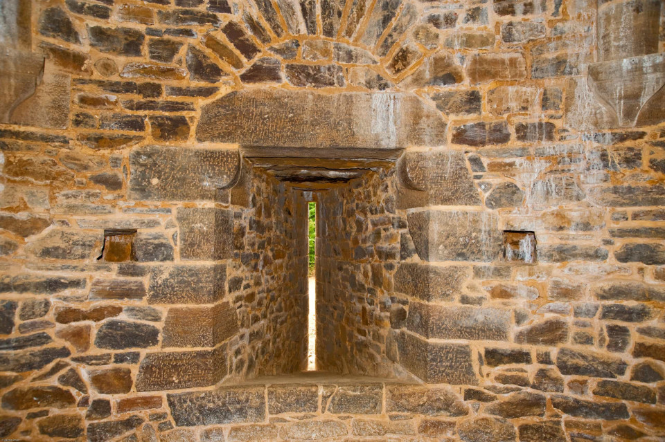 중세의 성에 적용된 천재적인 건축 방어술, 시보드 블로그